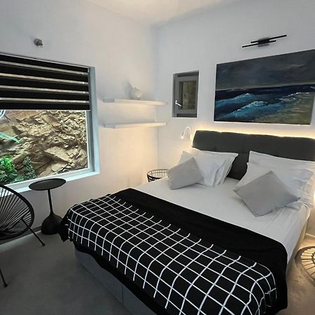 Villa Meli Otzias Bagian luar foto